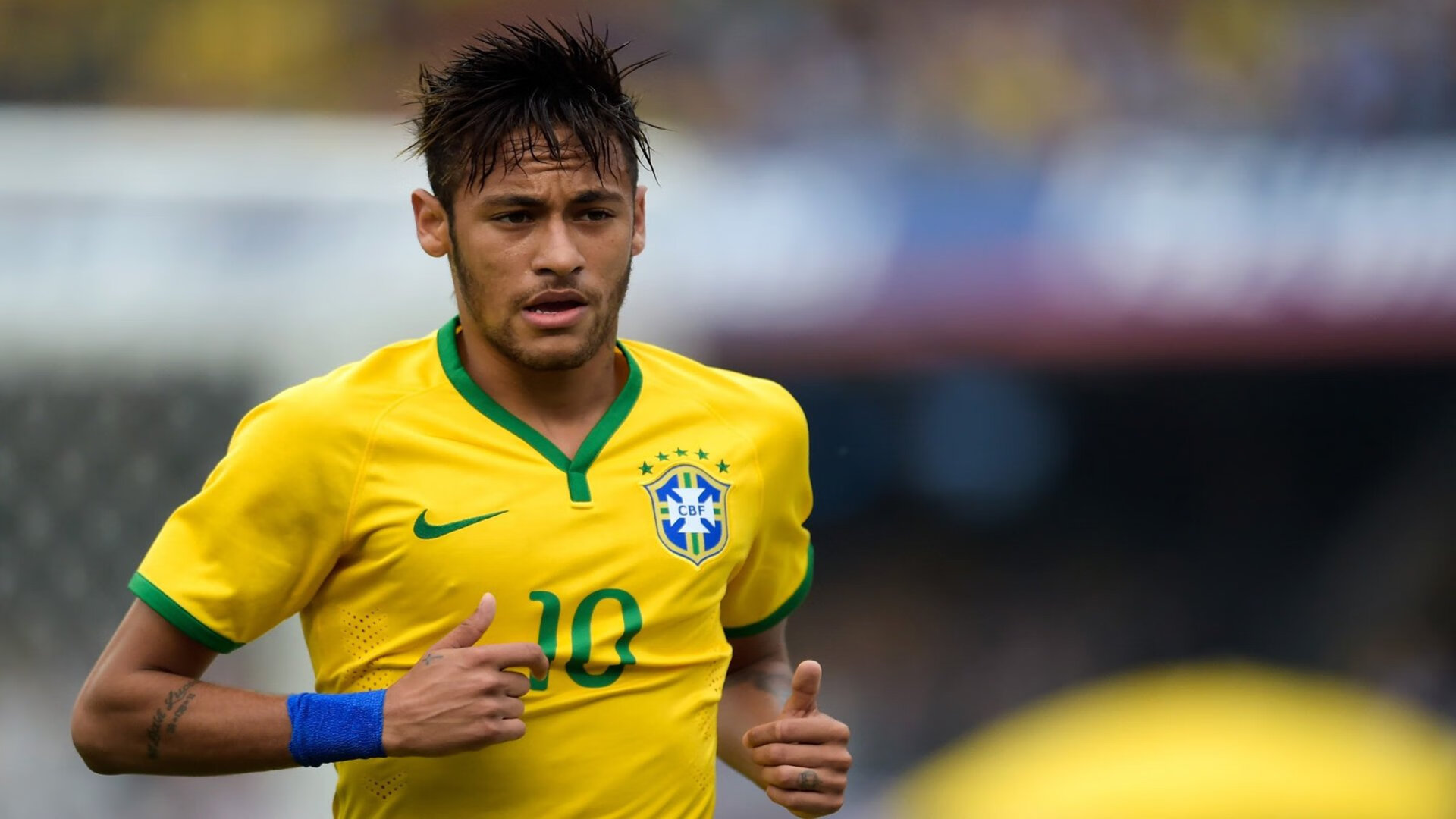 田径赛场焦点！荷兰队对阵意大利队，强强对话引爆全球球迷关注